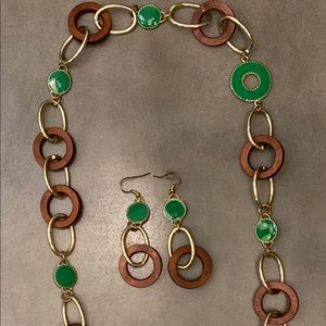 Necklace and earring set.